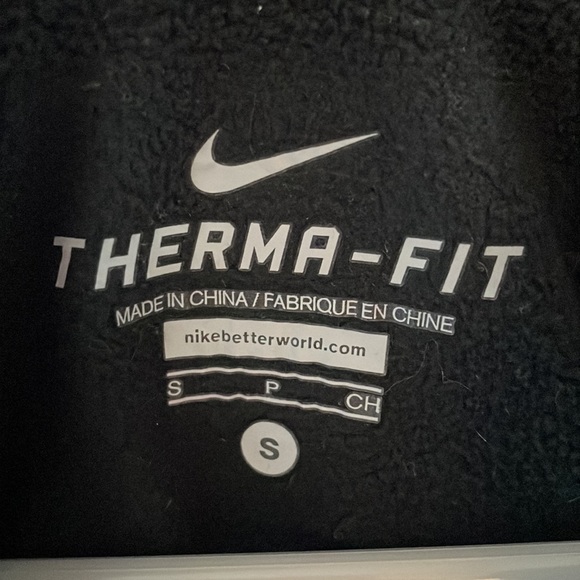 Nike Therma Fit jacket - Picture 2 of 7